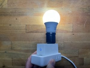 ダイソーLED電球40Wとソケット