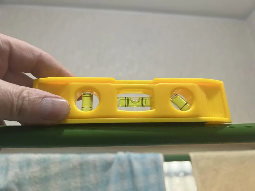 ダイソー水平器