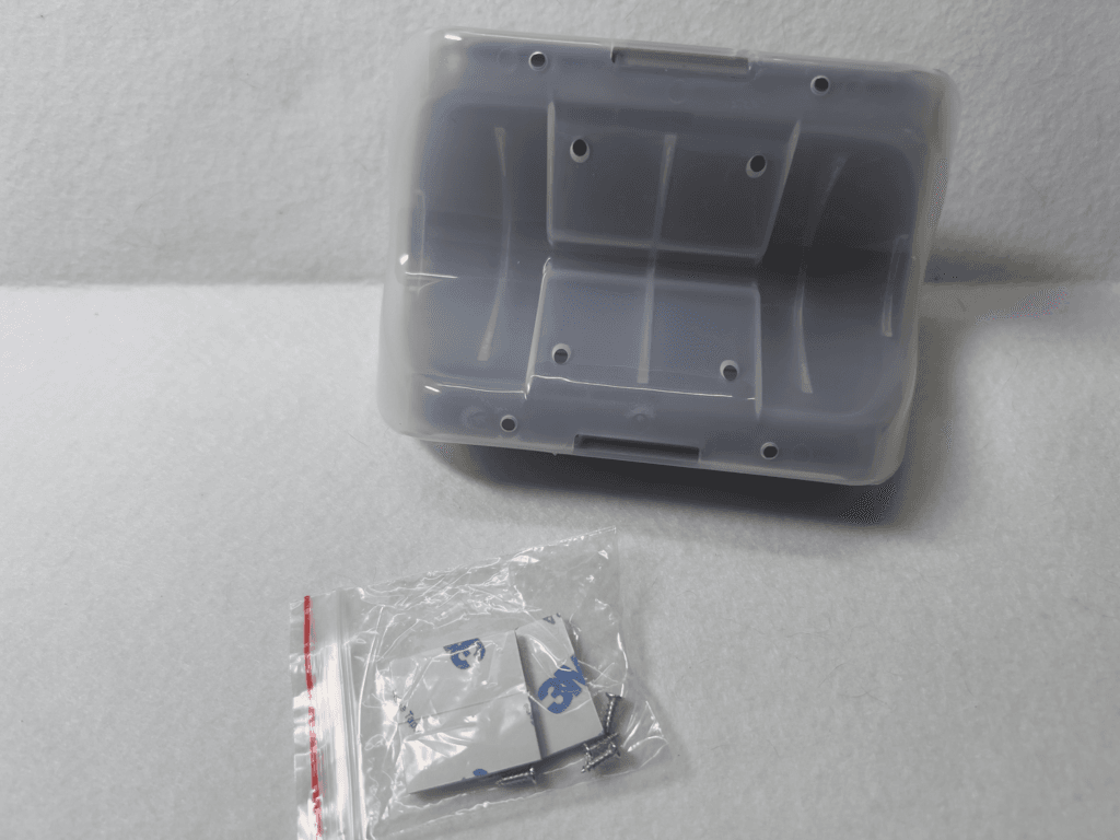 セリア　セルフグルーミングブラシ