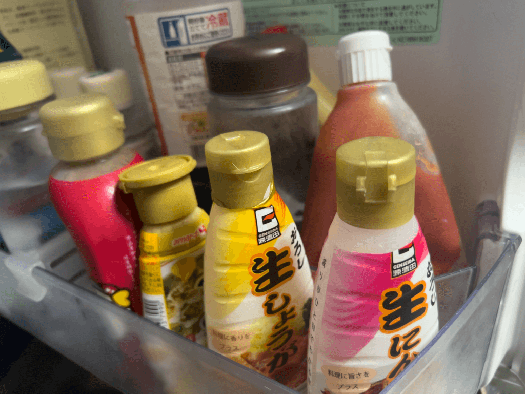 ダイソー　薬味チューブポケット