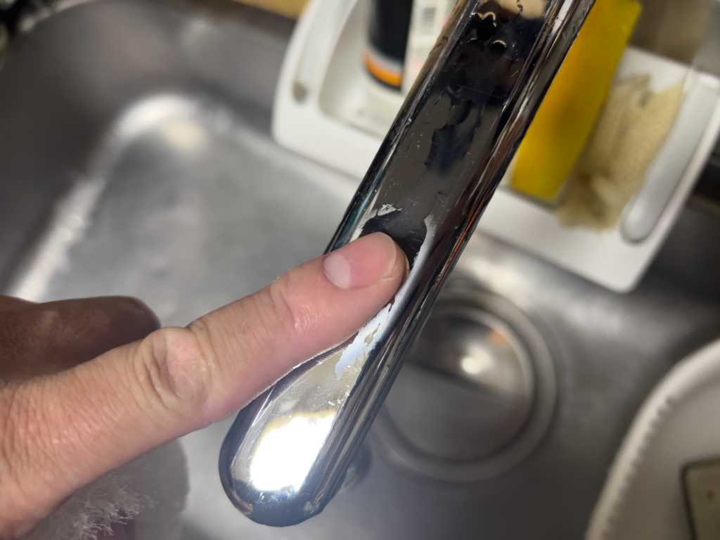 ダイソー　ぽんぽんクリーナー