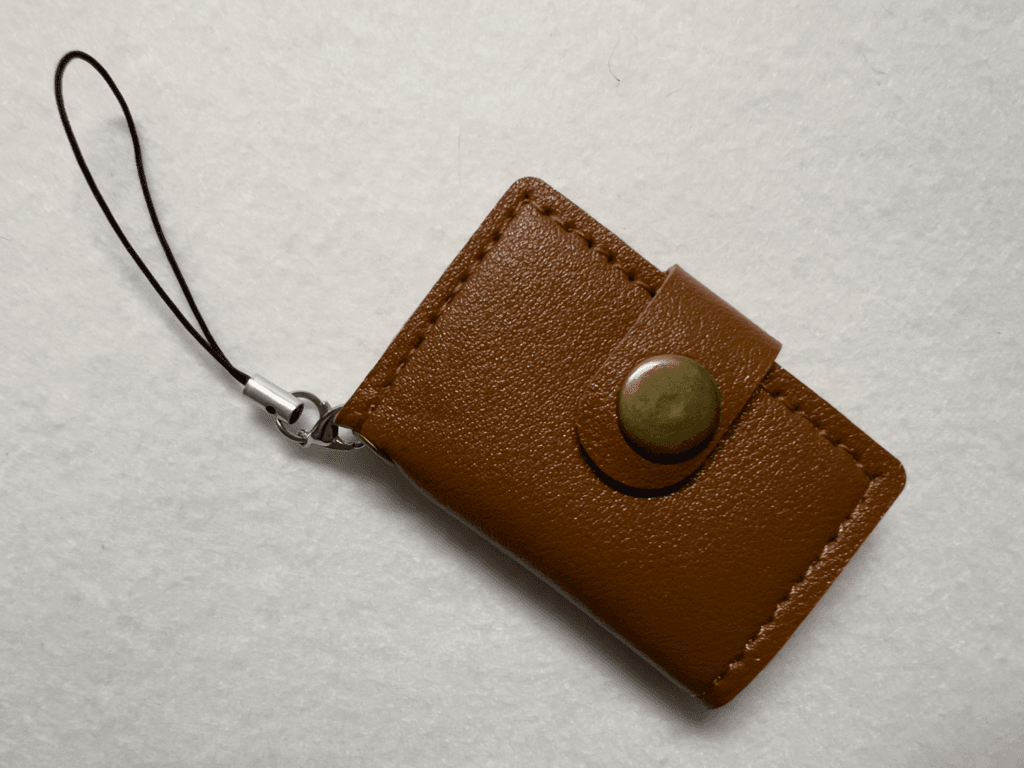 セリア　ミニメモ帳ノート風ストラップ付