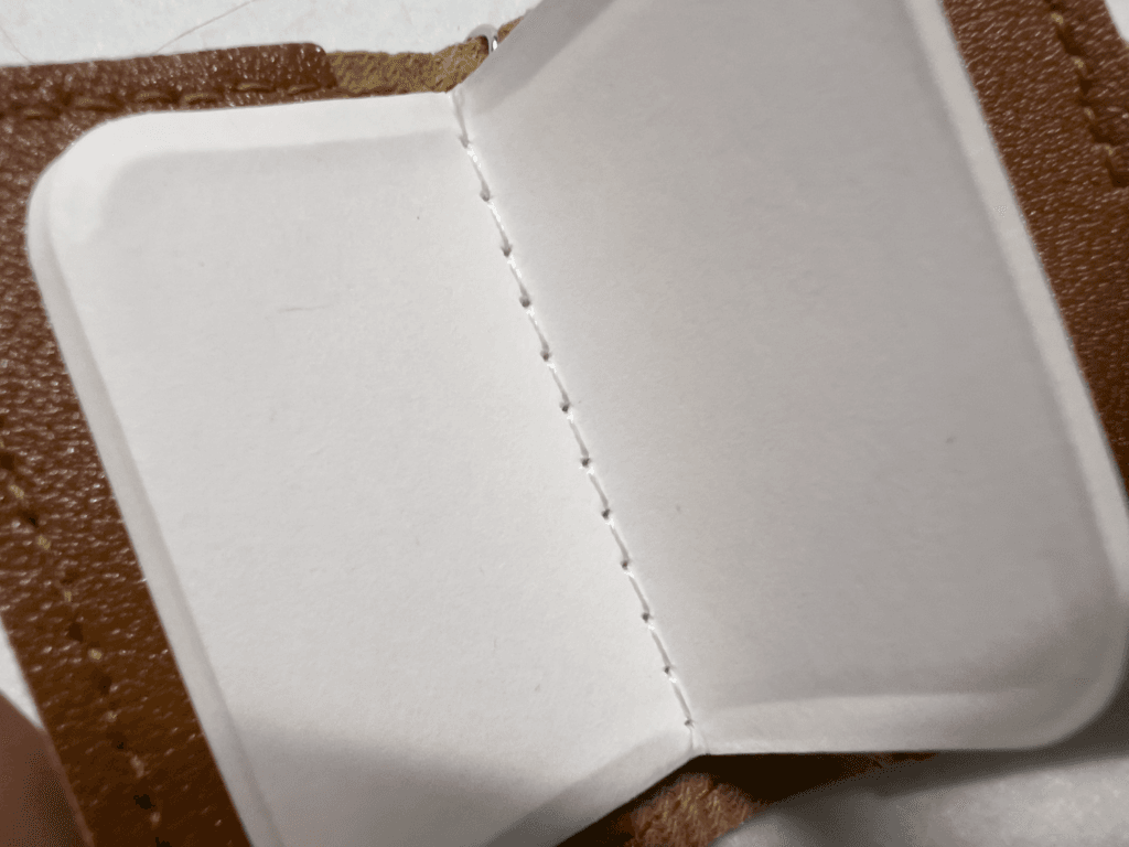 セリア　ミニメモ帳ノート風ストラップ付