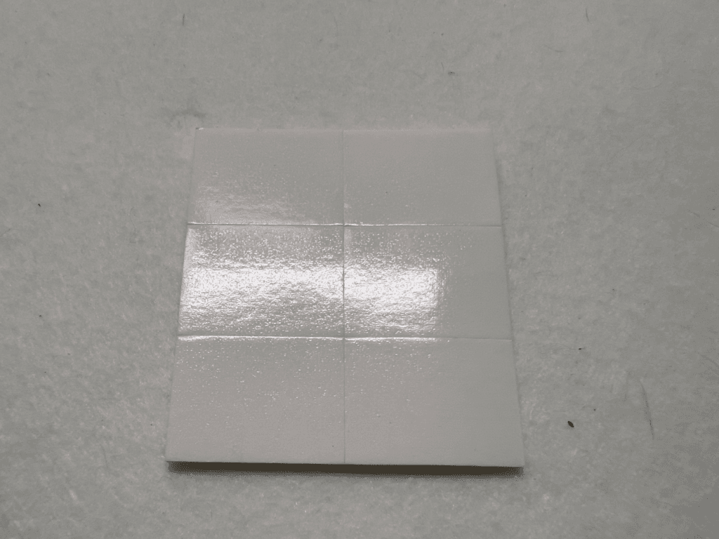 ダイソー　ワイド粘着コードフック