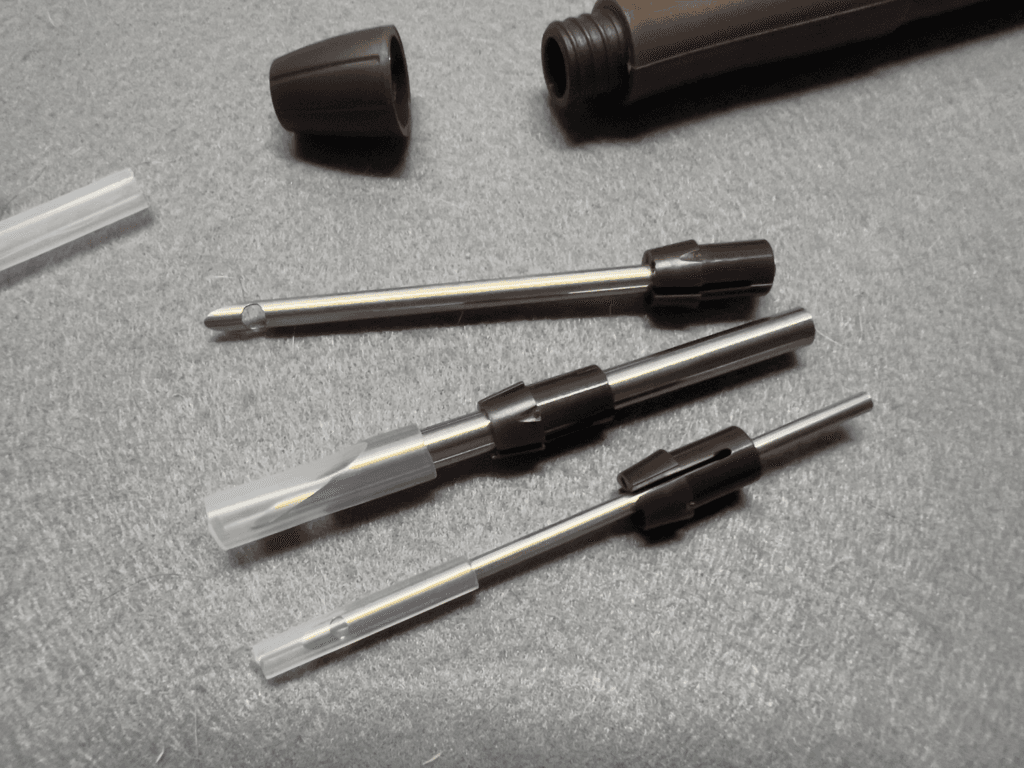 ダイソー　パンチニードル