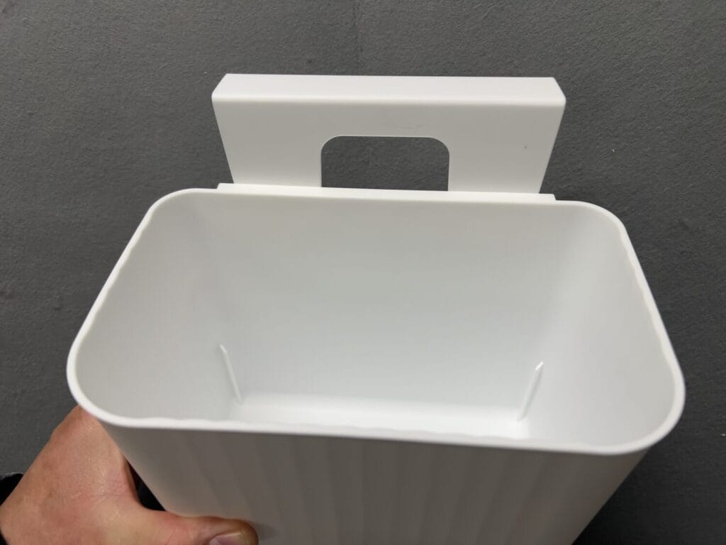 ダイソー　フタ付ゴミ箱